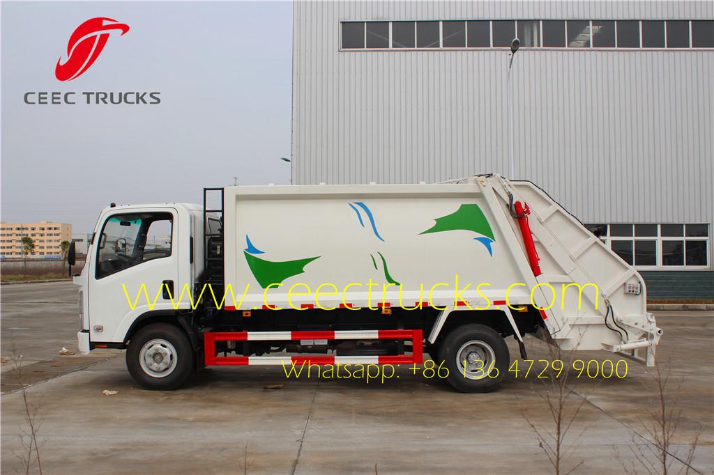 ISUZU 8cbm refuse comression truck side view