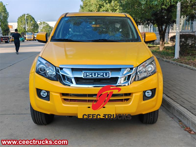 Isuzu 4x4 pickup wrecker truck Isuzu 4x4 pickup wrecker truck