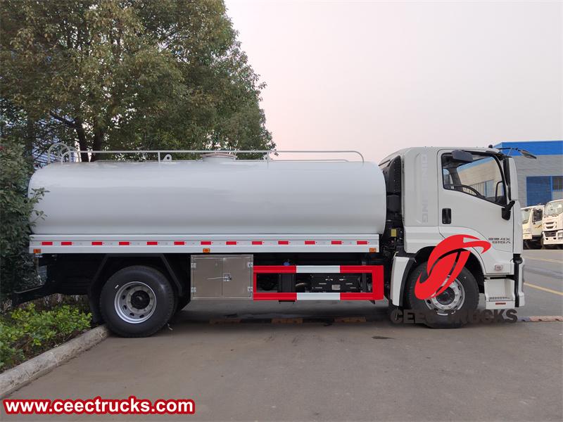 Isuzu GIGA 4x2 12000L drinking water delivery truck