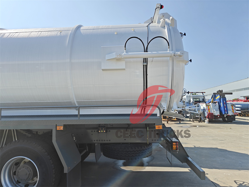  CEEC sewage suction truck