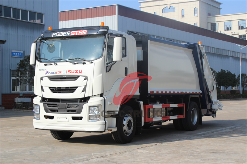 Isuzu FVR GIGA trash collector truck