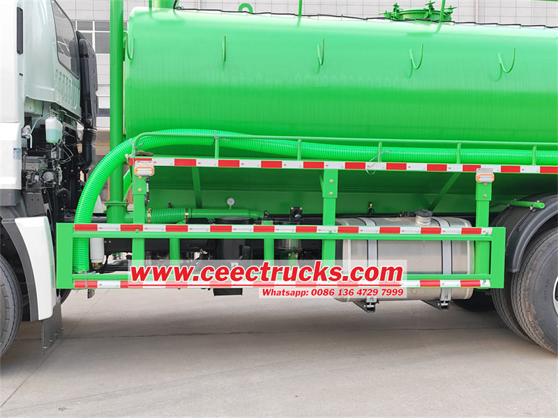 ISUZU FVR septic tank truck