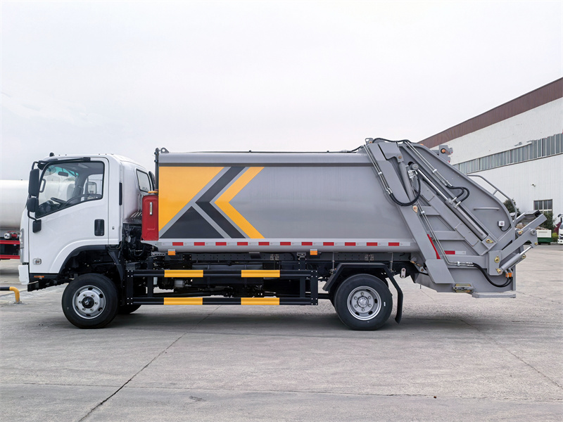 ISUZU NPR off-road garbage compactor truck