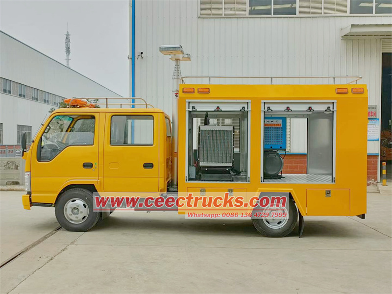 Isuzu rescue pumper fire engine