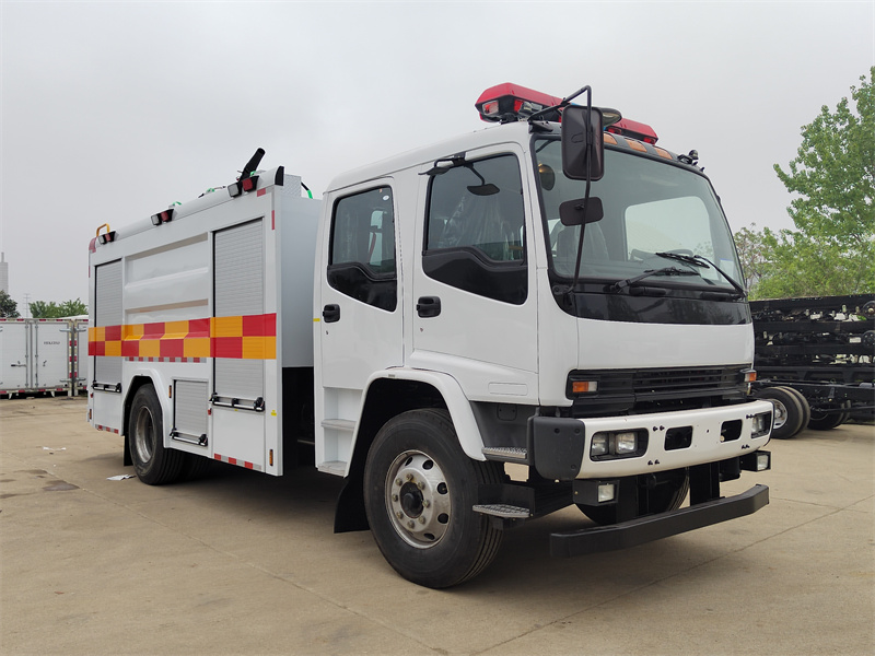 ISUZU FVR fire fighting truck