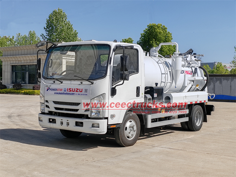 Isuzu 4,000 liters combined jetting suction truck Isuzu 4,000 liters combined jetting suction truck