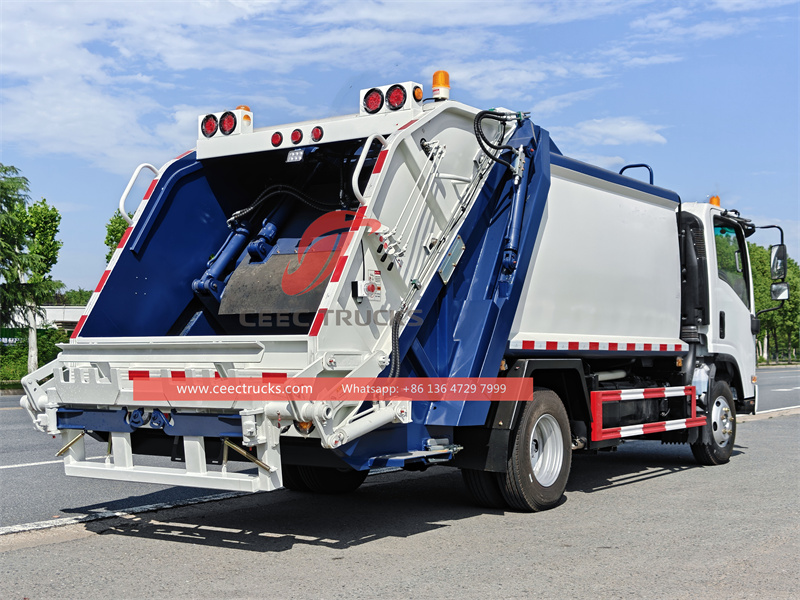Isuzu ELF 8CBM garbage compactor truck