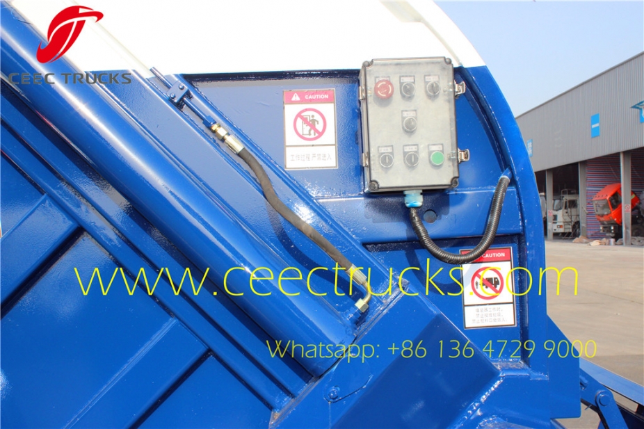 Lowest price FAW 10-12 m³ garbage compactor trucks