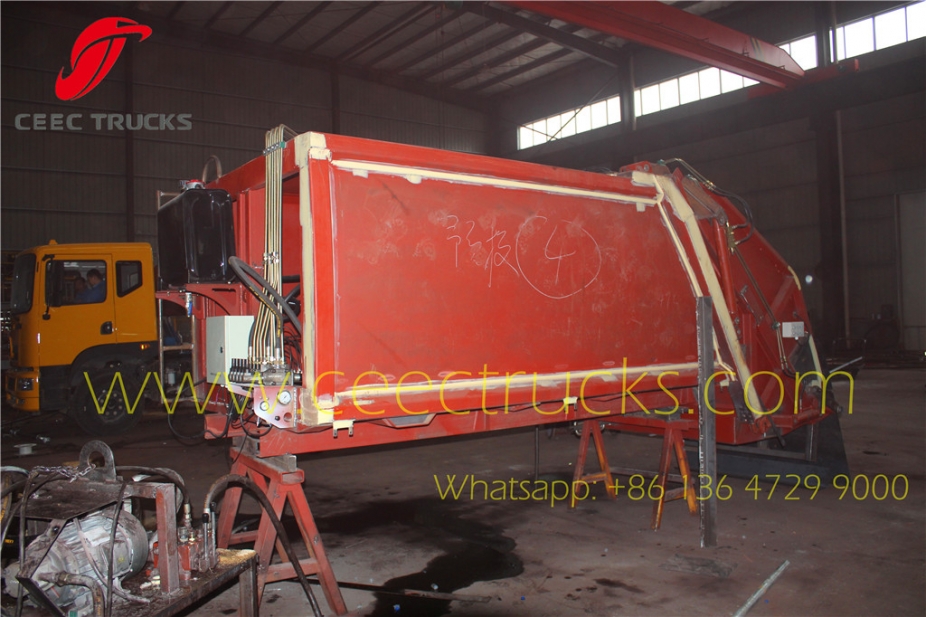 2017 new model 4CBM garbage compactor truck kit hot sale