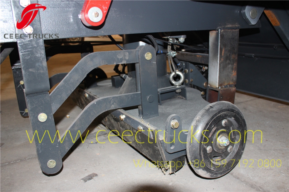 Road sweeper kit rear suction plate running wheel