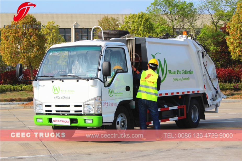 ISUZU 5cbm garbage compactor truck