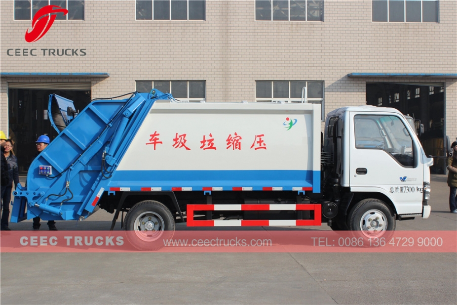 ISUZU 5000L refuse compressed vehicle