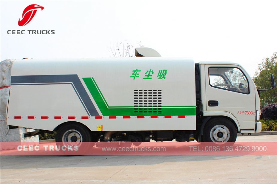 Dongfeng 5000L vacuum road sweeper truck