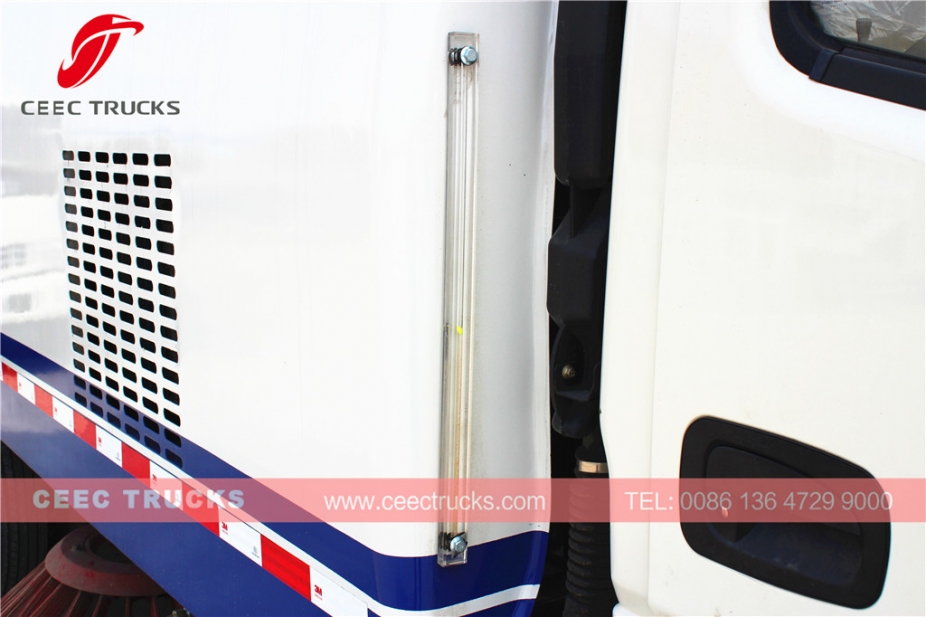 Dongfeng 5CBM road sweeper truck