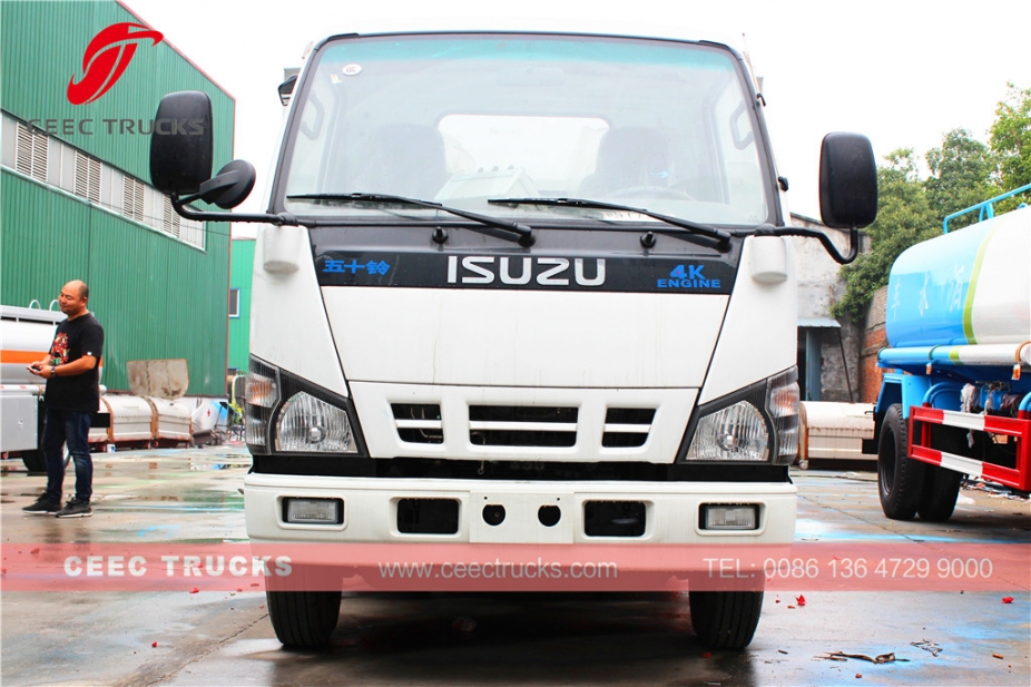 ISUZU 5 CBM road sweeper truck