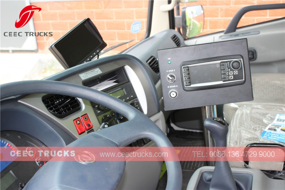 Dongfeng 12,000L road sweeper na sasakyan