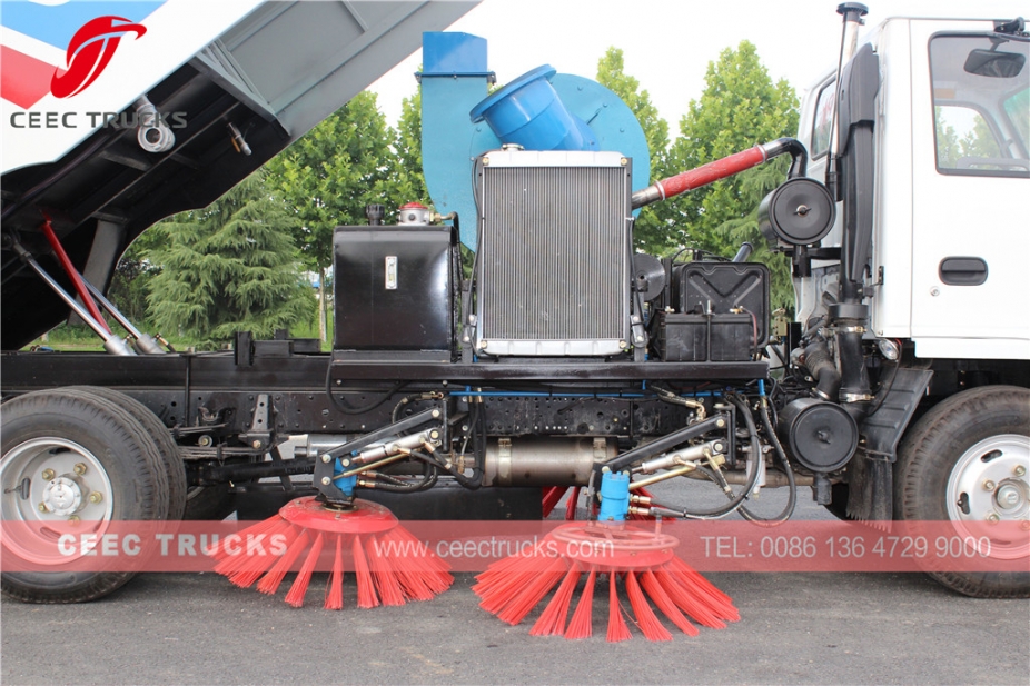 Dongfeng 10,000L road sweeping truck