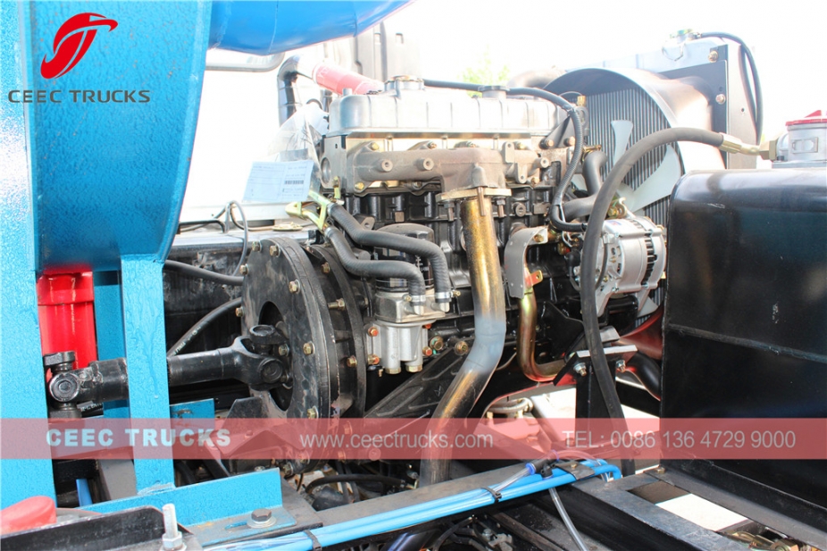 Dongfeng 10,000L road sweeping truck