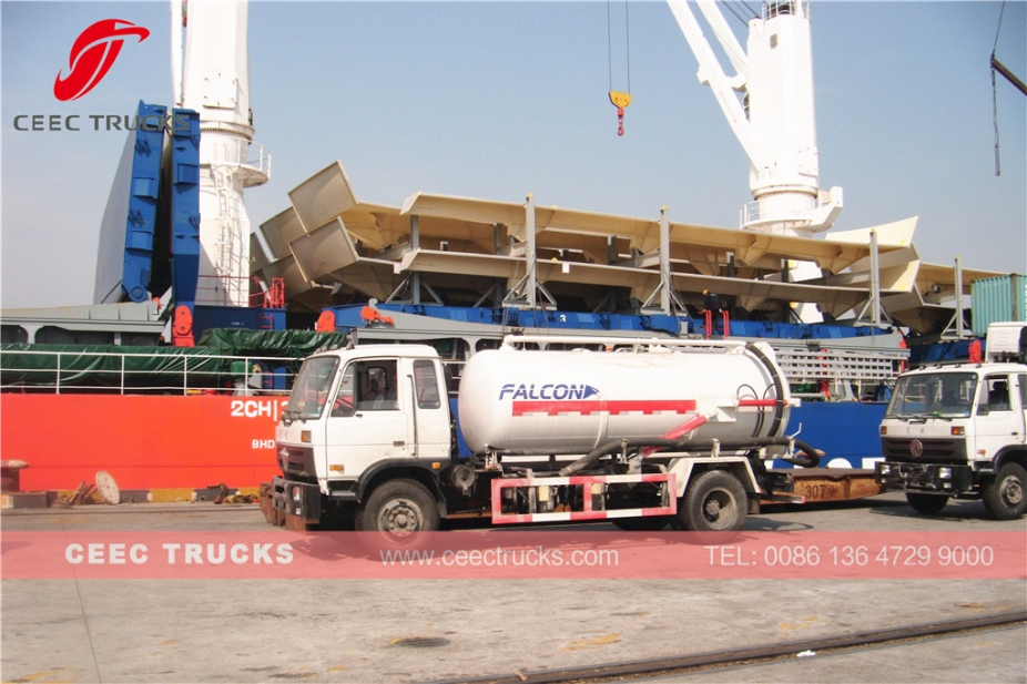 Dongfeng 10,000L vacuum tank truck