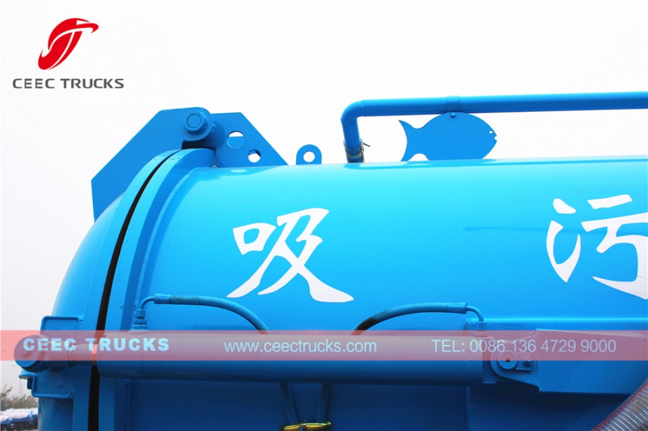 Dongfeng 8,000L Cesspool suction truck