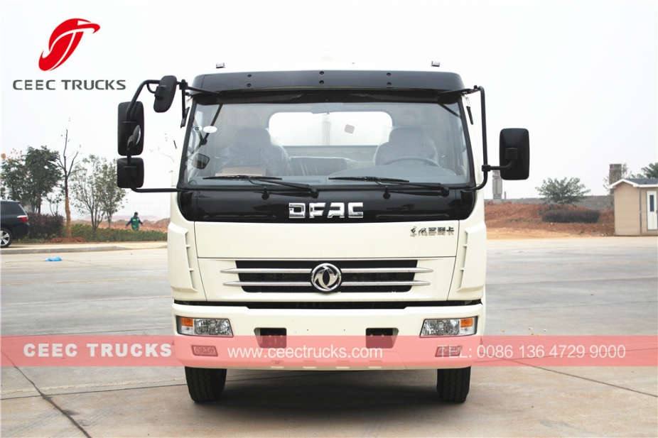 Dongfeng 8,000L Cesspool suction truck