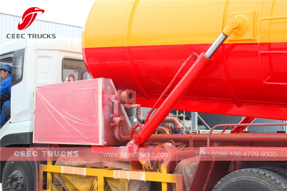 Dongfeng 16CBM vacuum sewage suction tanker truck