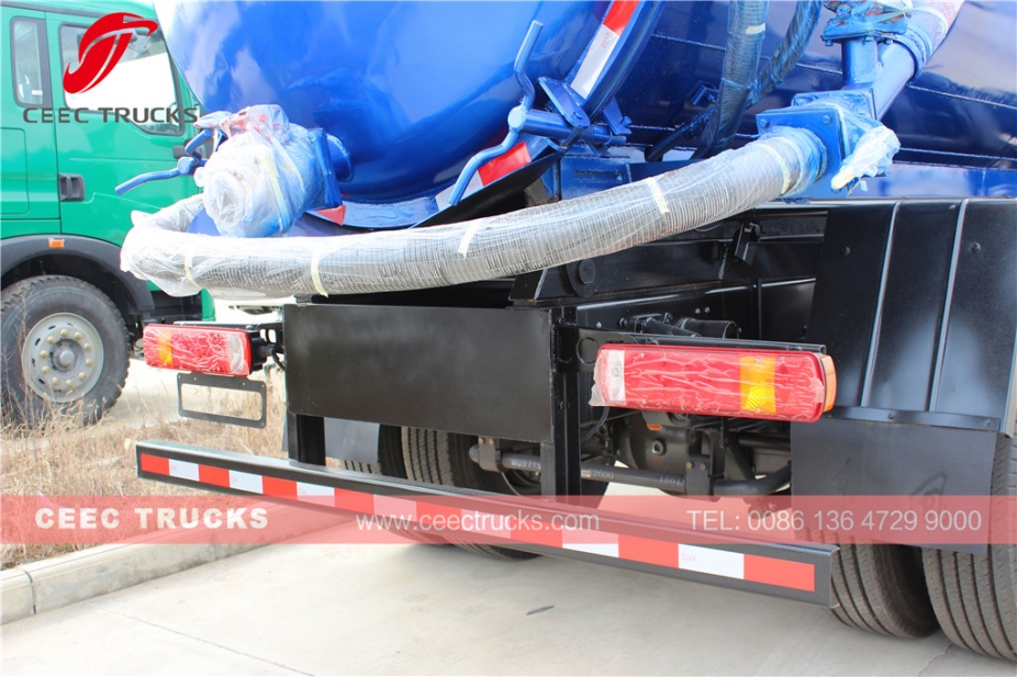 HOWO RHD model 10,000L vacuum sewer truck