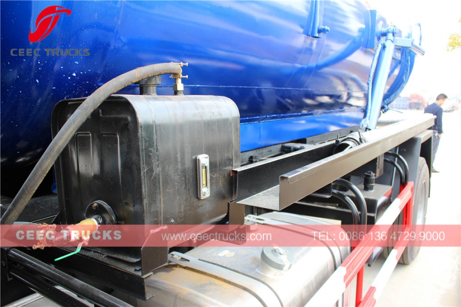 HOWO RHD model 10,000L vacuum sewer truck