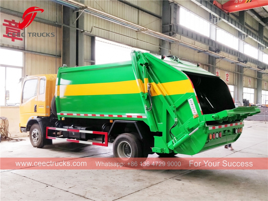 HOWO 8cbm RHD compactor truck