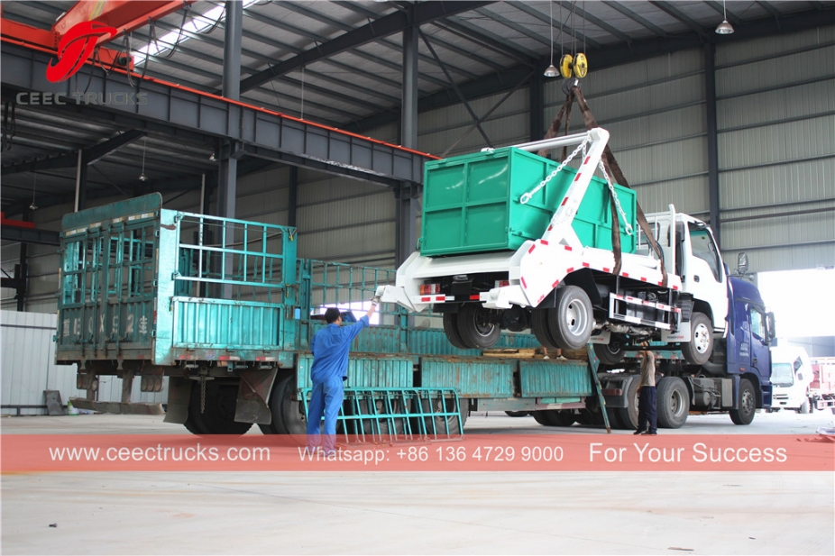ISUZU 4CBM Swing Arm Garbage Truck