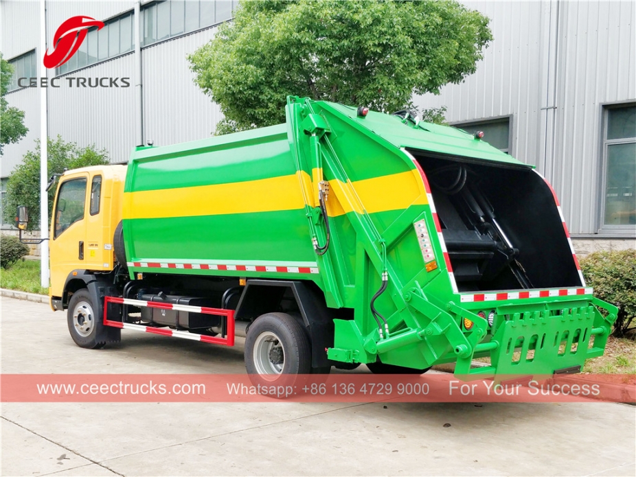 HOWO 8cbm RHD compactor truck