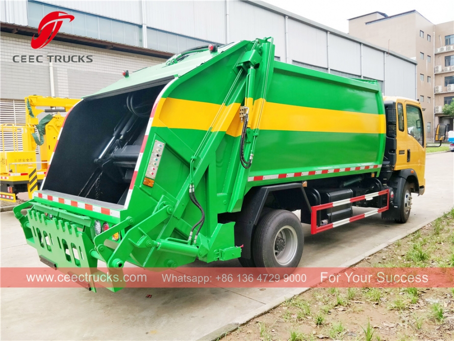 HOWO 8cbm RHD compactor truck