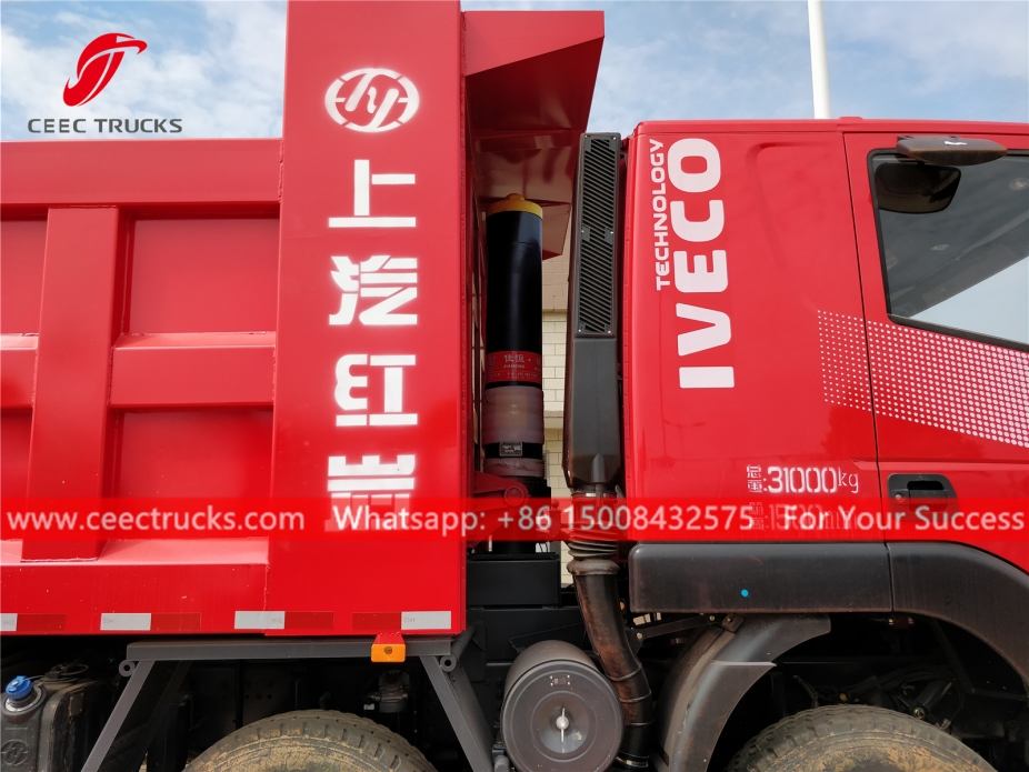 8x4 Dump truck na IVECO Genlyon