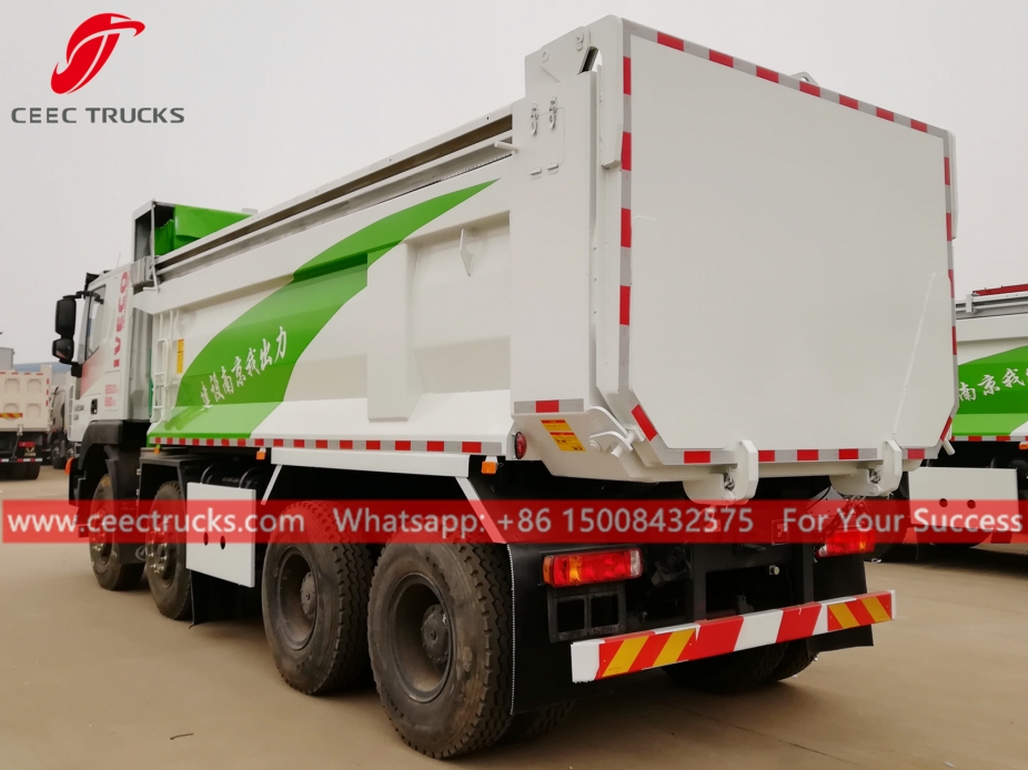 8x4 Dump truck na IVECO