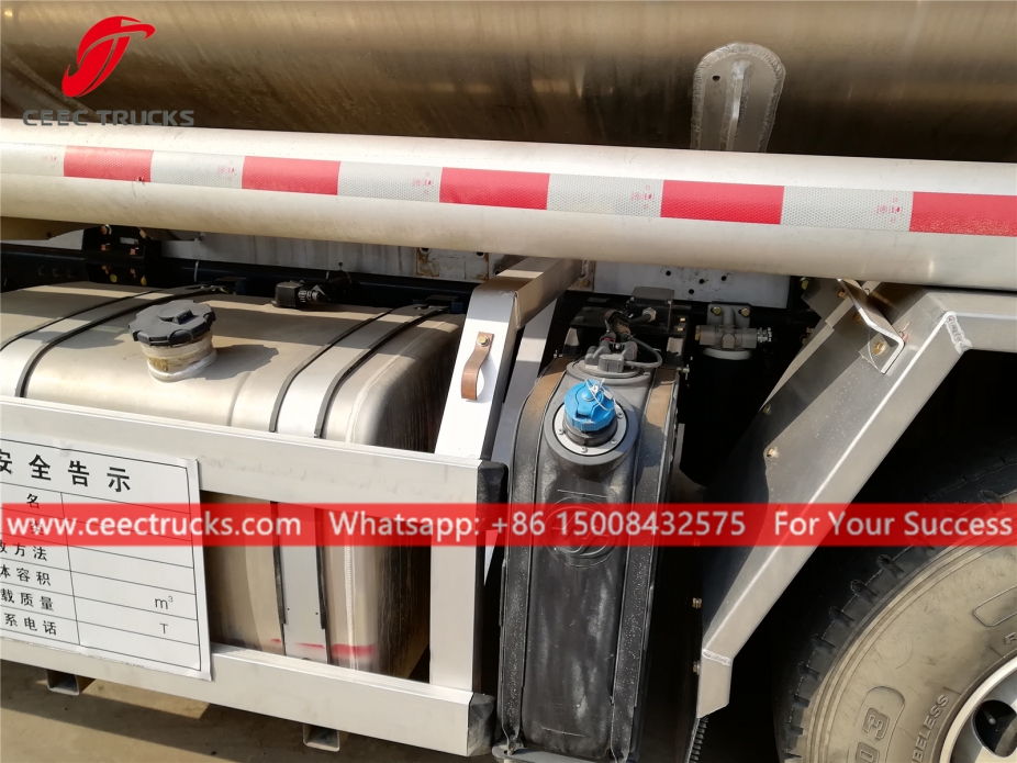 30,000L Fuel tanker na IVECO