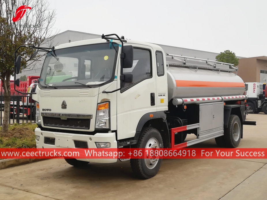 SINOTRUK HOWO 6CBM Fuel Tanker Truck