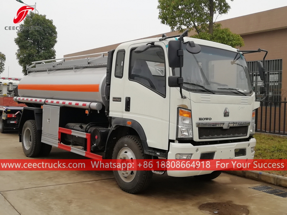 SINOTRUK HOWO 6CBM Fuel Tanker Truck