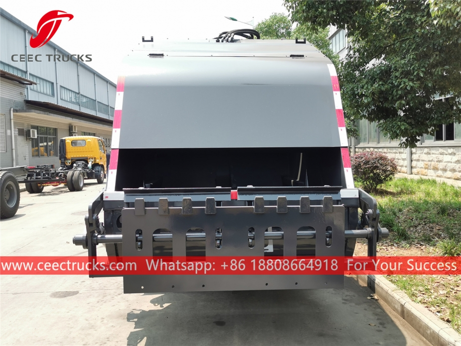 Dongfeng 5CBM Refuse Compressing Truck