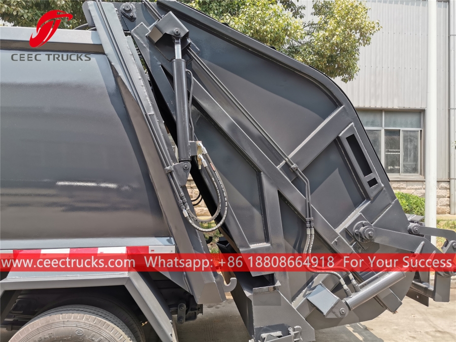 Dongfeng 5CBM Refuse Compressing Truck