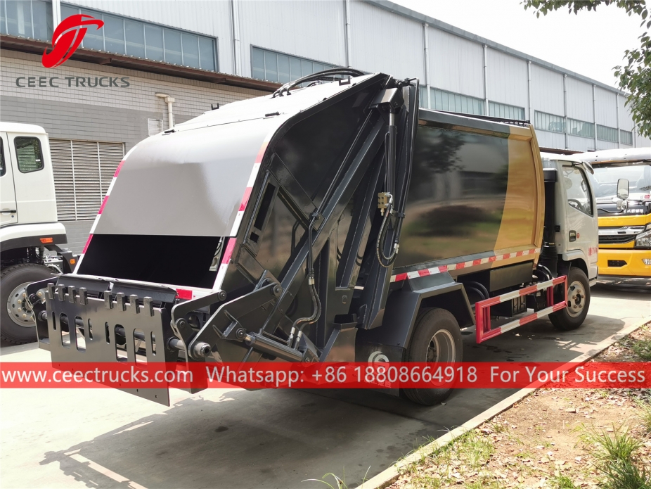 Dongfeng 5CBM Refuse Compressing Truck