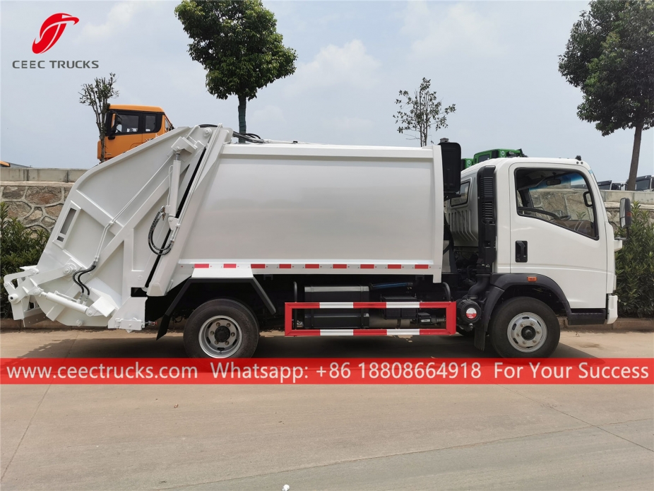 RHD Garbage Compactor Truck HOWO