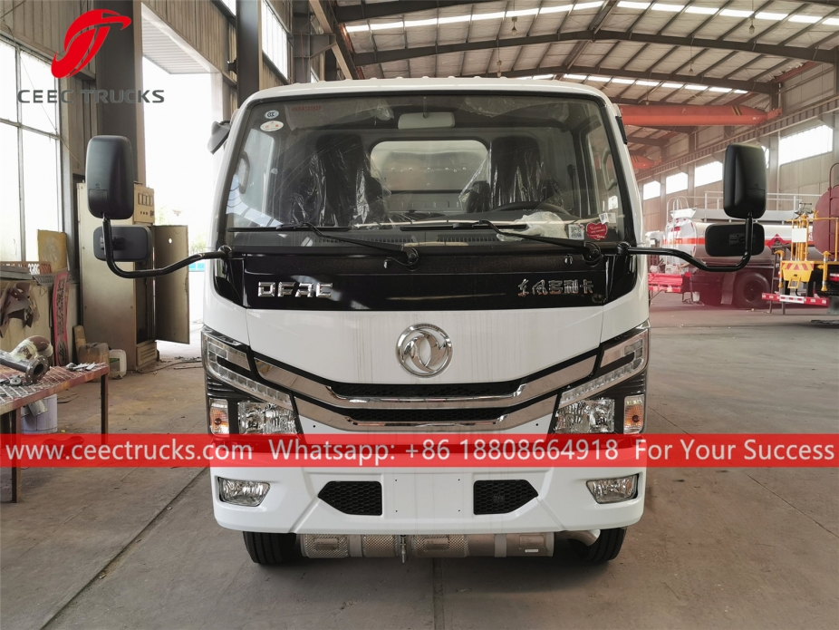 2CBM Fuel bowser truck Dongfeng