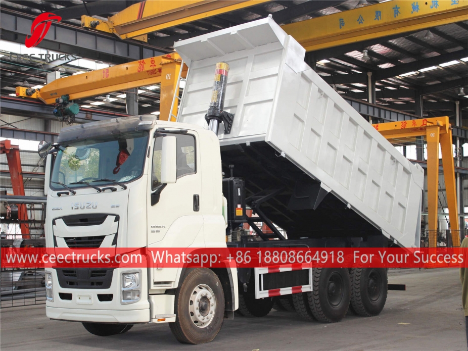 ISUZU GIGA Dump truck