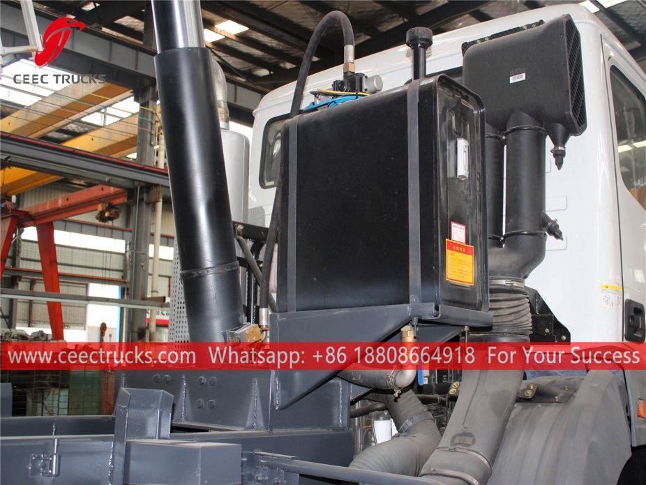 ISUZU GIGA Dump truck