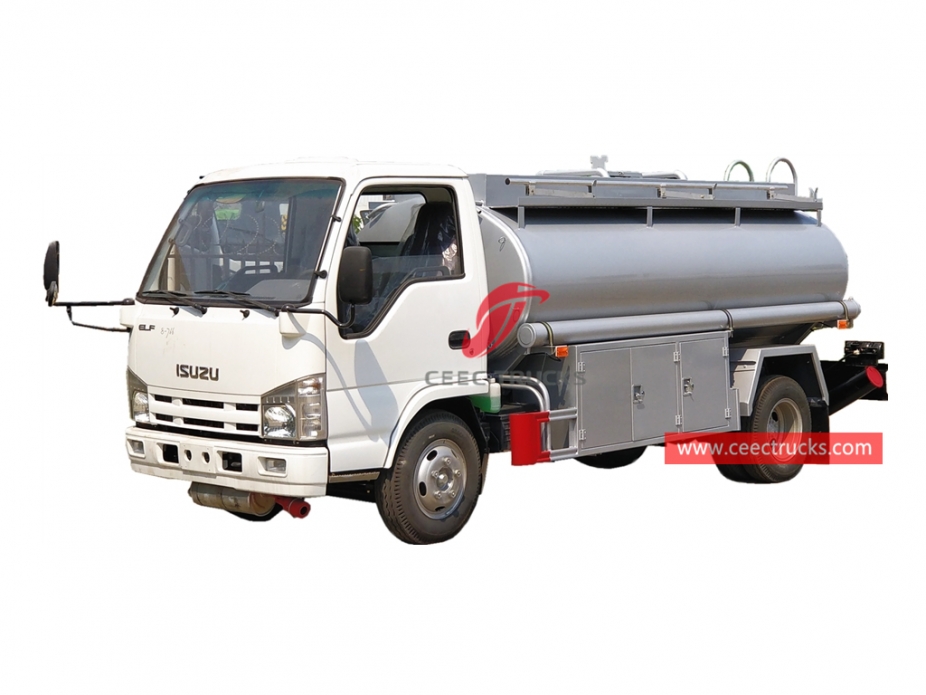 4CBM Fuel tanker truck na ISUZU