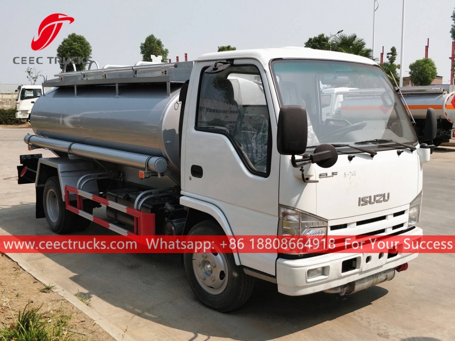 4CBM Fuel tanker truck na ISUZU