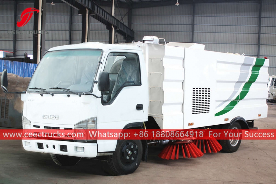 ISUZU 5cbm street sweeper