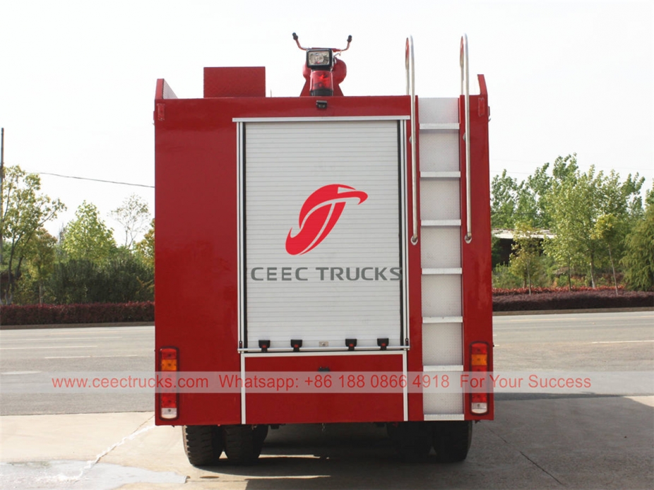 HOWO dry powder fire lorry