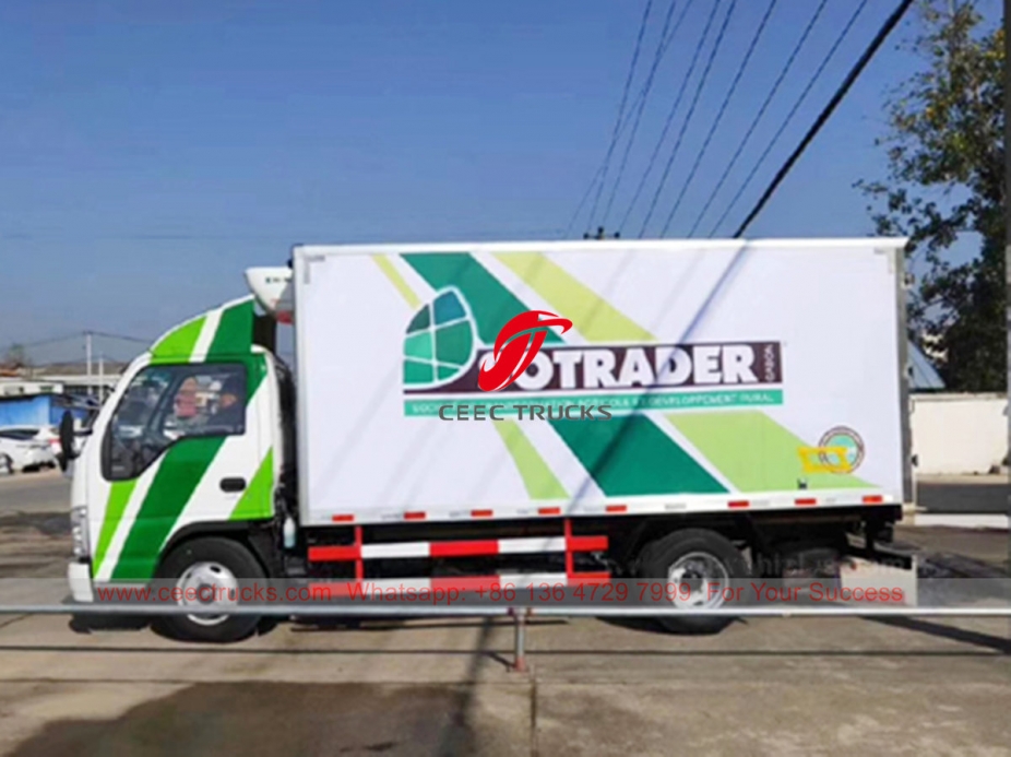 ISUZU 4 ton freezer truck