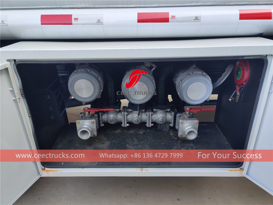 8000L Fuel Bowser DONGFENG